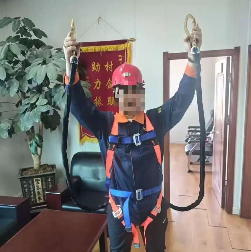 排山樓金礦尾礦車間啟用云酷智能安全帶檢測(cè)儀